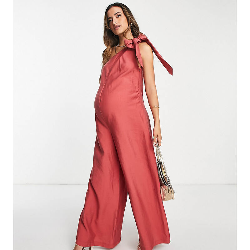 ASOS DESIGN Maternity - Tuta jumpsuit monospalla in lino rosso mattone con allacciatura