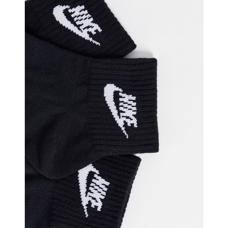 Nike - Everyday Essential - Confezione da 3 paia di calzini alla caviglia neri e bianchi-Nero