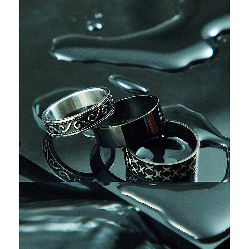 ASOS DESIGN - Confezione da 3 anelli a fascia in acciaio inossidabile resistente all'acqua con incisioni neri e argentati-Argento