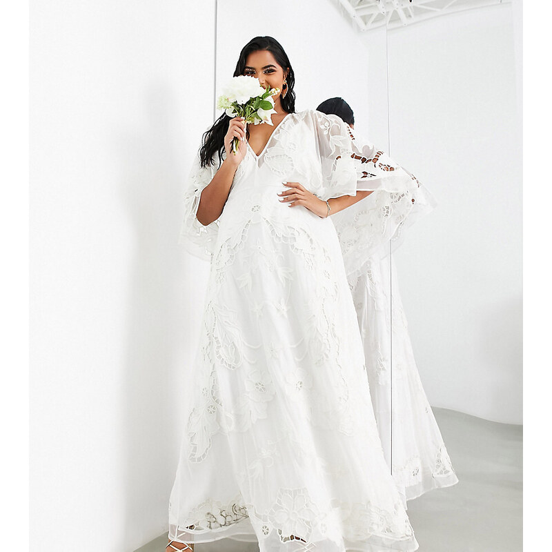ASOS Curve ASOS DESIGN Curve - Amelia - Vestito da sposa con ricami in pizzo sangallo e maniche a kimono-Bianco