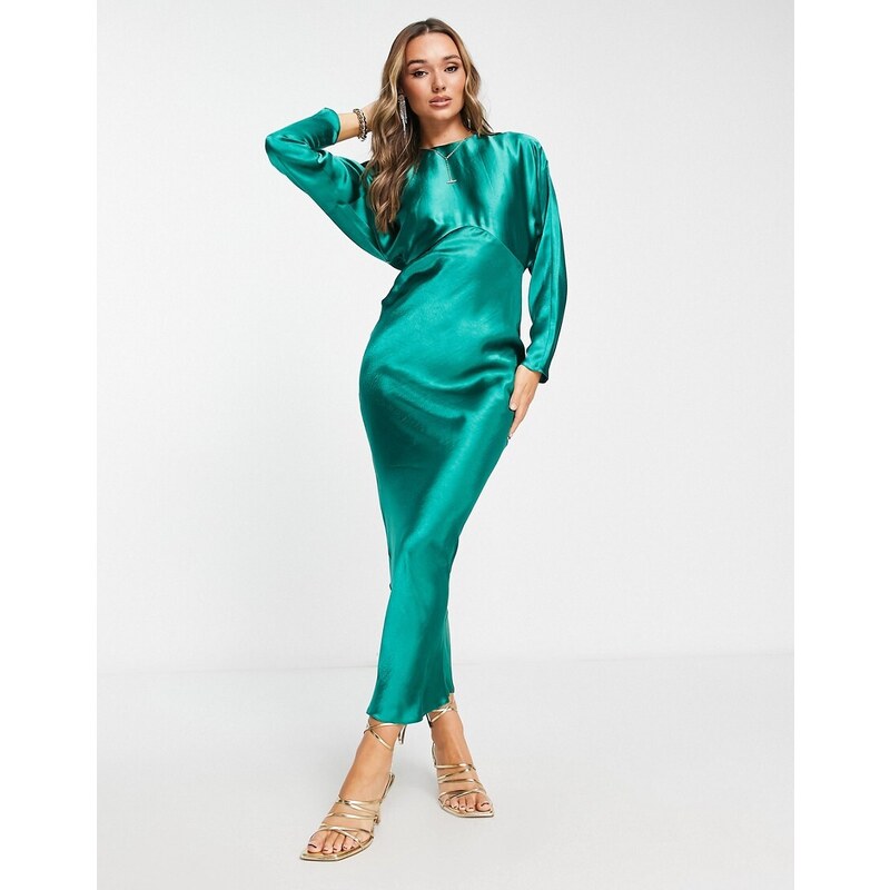 ASOS DESIGN Vestito lungo asimmetrico in raso verde con maniche