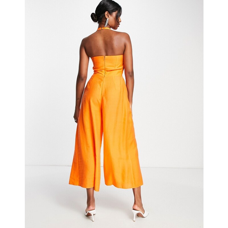 ASOS DESIGN - Tuta jumpsuit svolazzante arancione con incrocio sul davanti e pinces