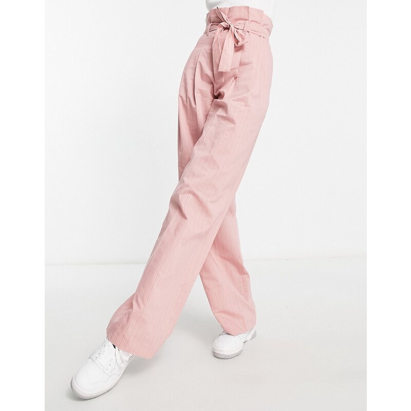 ASOS Tall ASOS DESIGN Tall - Pantaloni a righe con vita alta e cintura rosa