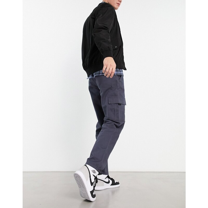 New Look - Pantaloni cargo dritti multitasche blu scuro