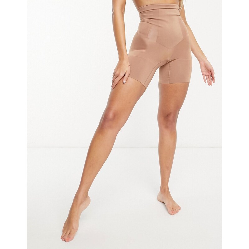 Spanx - Oncore - Pantaloncini medi ultra modellanti a vita alta beige-Neutro