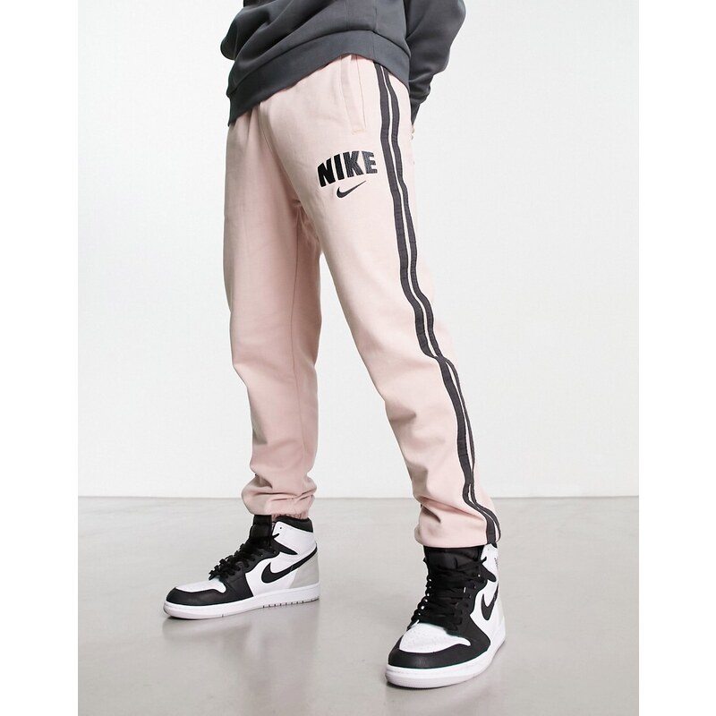 Nike - Joggers in pile rétro color rosa oxford