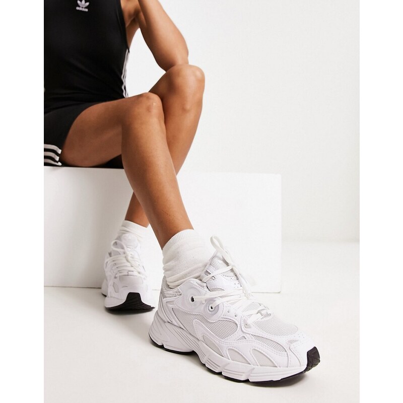 adidas Originals - Astir - Sneakers in tre tonalità di bianco