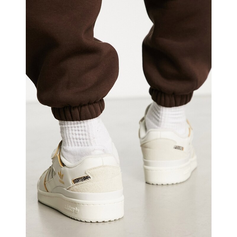 adidas Originals - Forum 84 Low - Sneakers basse bianche con dettaglio pitonato-Bianco