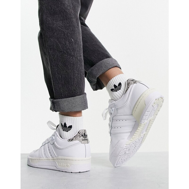 adidas Originals - Rivalry - Sneakers bianche con stampa pitonata-Bianco