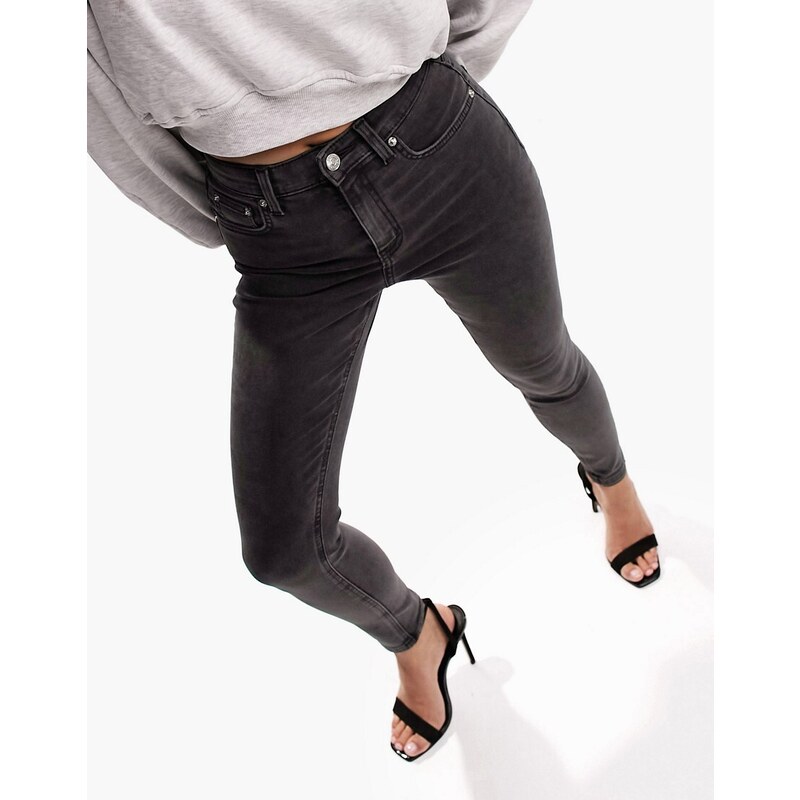 ASOS Petite ASOS DESIGN Petite - Ultimate - Jeans skinny nero slavato