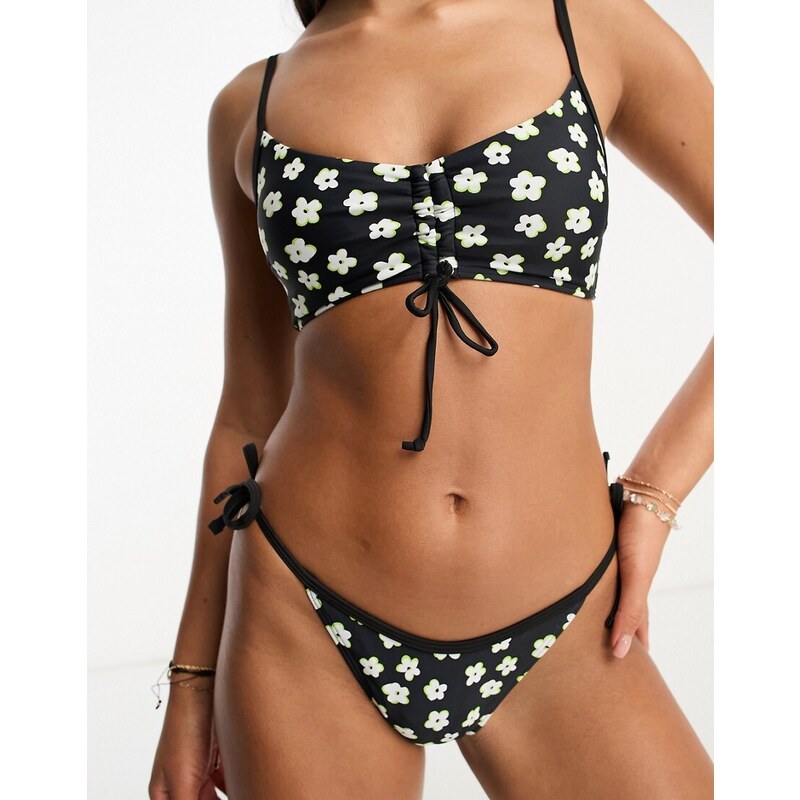New Look - Slip bikini a fiorellini con allacciatura laterale-Black