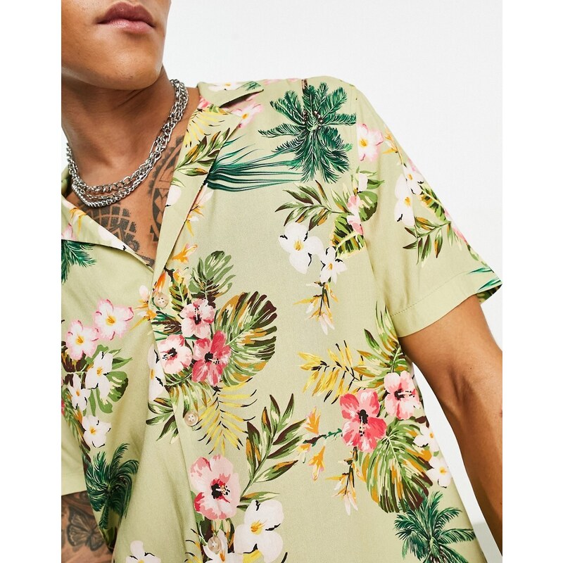 ASOS DESIGN - Camicia comoda con rever profondo e stampa hawaiana-Multicolore