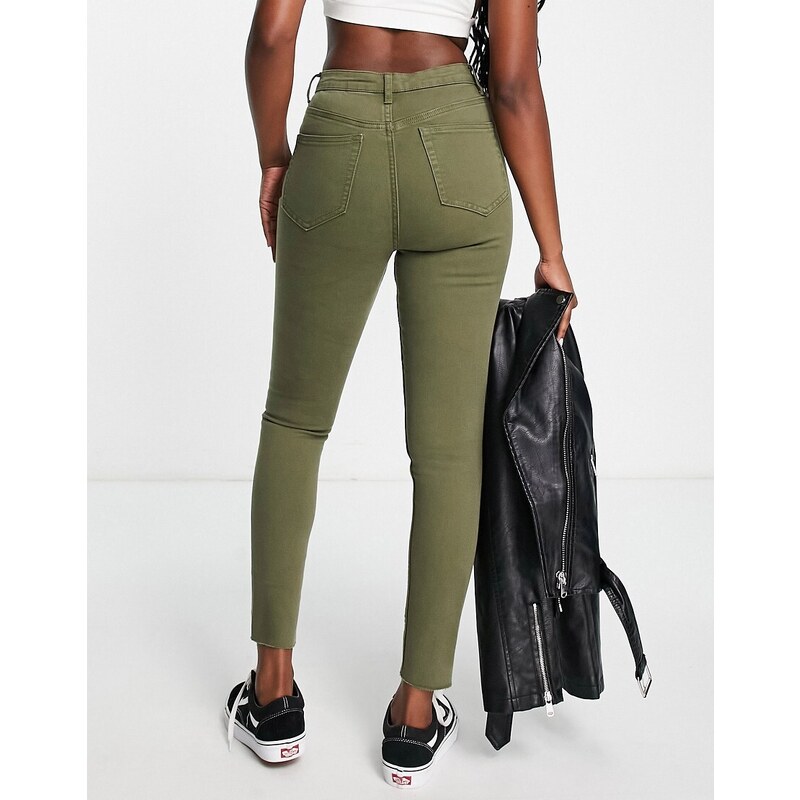 Miss Selfridge - Jeans skinny con fondo grezzo kaki-Verde