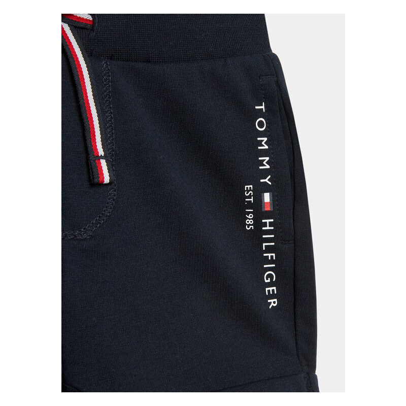Completo t-shirt e pantaloncini sportvi Tommy Hilfiger