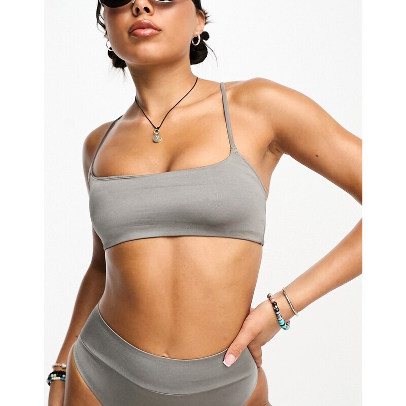 Weekday - Marine - Top bikini incrociato sul davanti grigio lucido