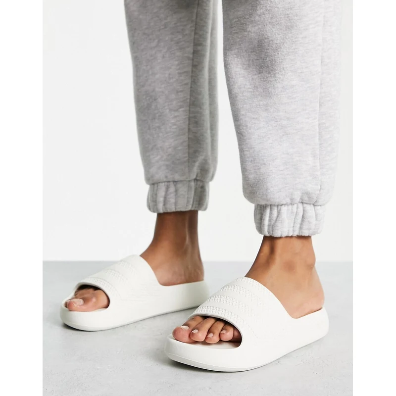 adidas Originals adilette Ayoon Sliders bianco sporco