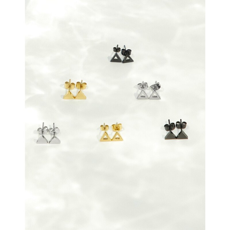 ASOS DESIGN - Confezione da 6 paia di orecchini a bottone color argento, oro e nero opaco con design triangolare in acciaio inossidabile resistente all'acqua-Multicolore