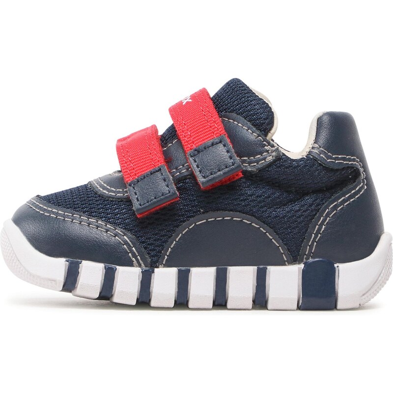 Scarpe basse Geox