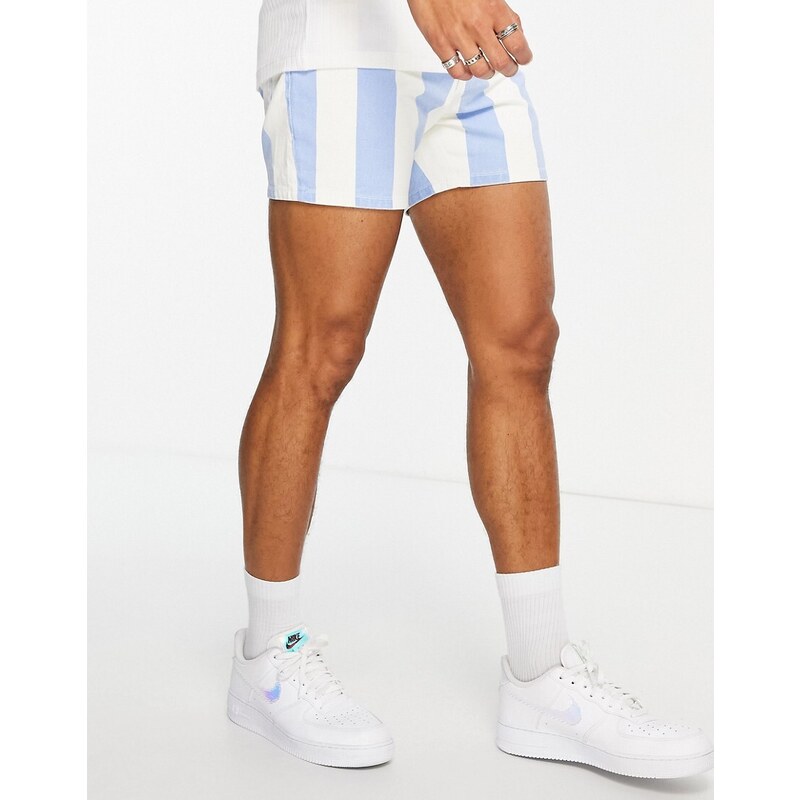 ASOS DESIGN - Pantaloncini di jeans slim taglio corto a righe blu e bianche-Multicolore