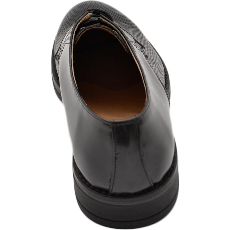 Malu Shoes Scarpa derby uomo stringata nero liscia con puntinatura frontale in vera pelle fondo in gomma sottile classico sportivo