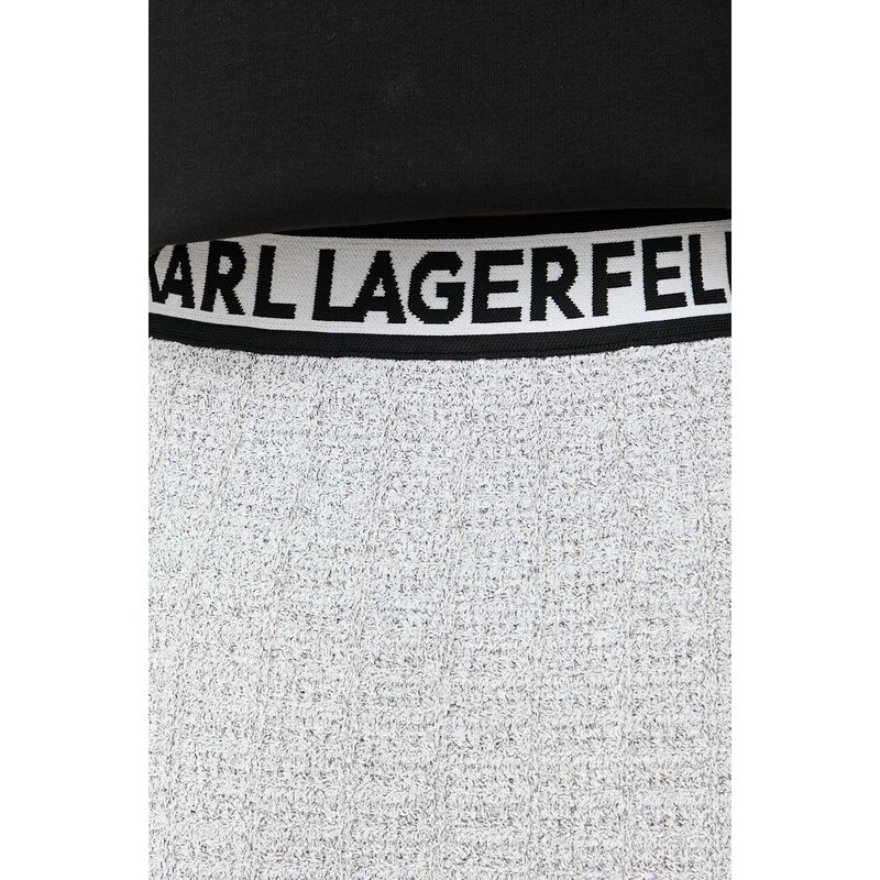Karl Lagerfeld gonna colore bianco