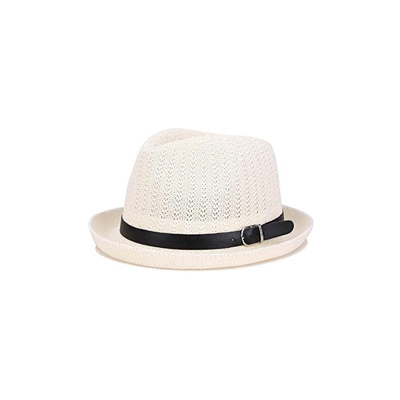 Come indossare il cappello di paglia in spiaggia