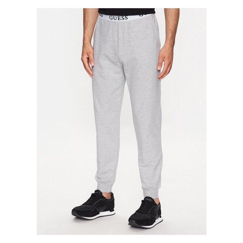 Joggers Guess