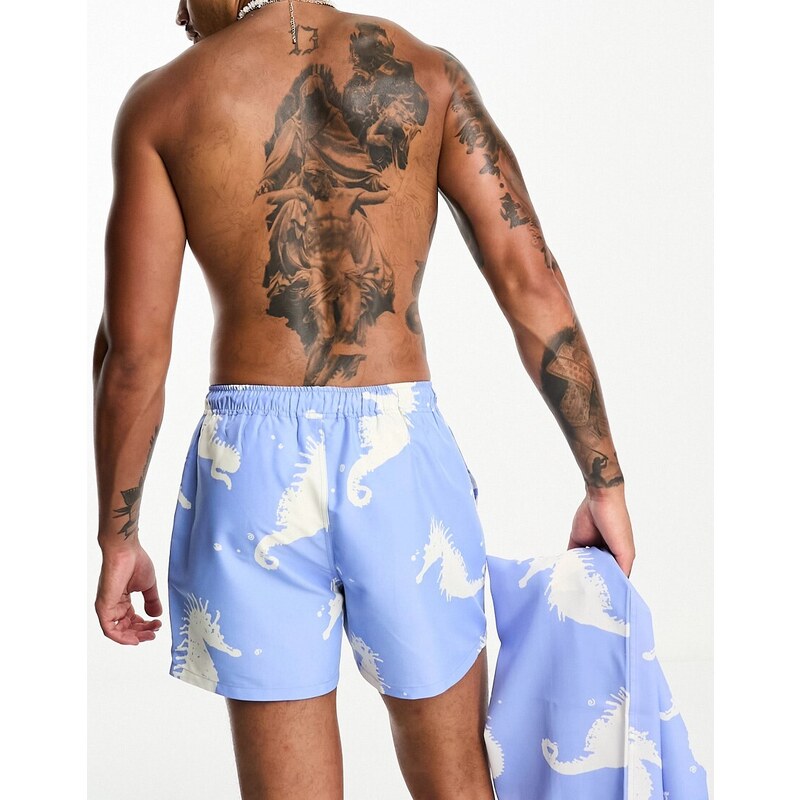 ASOS DESIGN - Pantaloncini da bagno taglio corto con stampa di cavallucci marini in coordinato-Multicolore