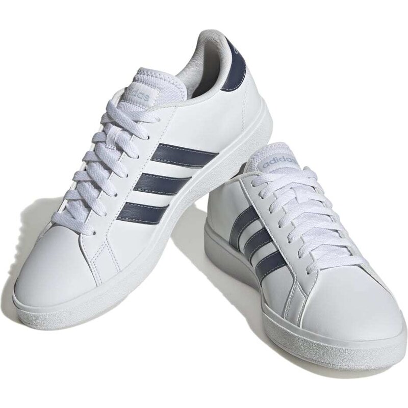 Adidas bianche shop con strisce colorate