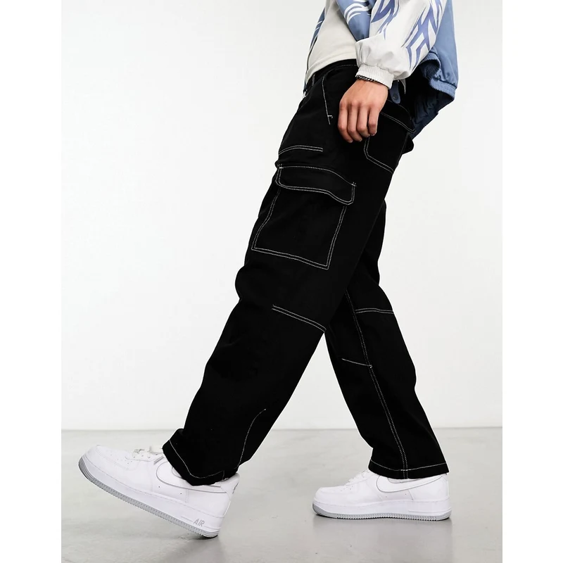 Bershka Pantaloni cargo ampi neri con cuciture a contrasto-Nero