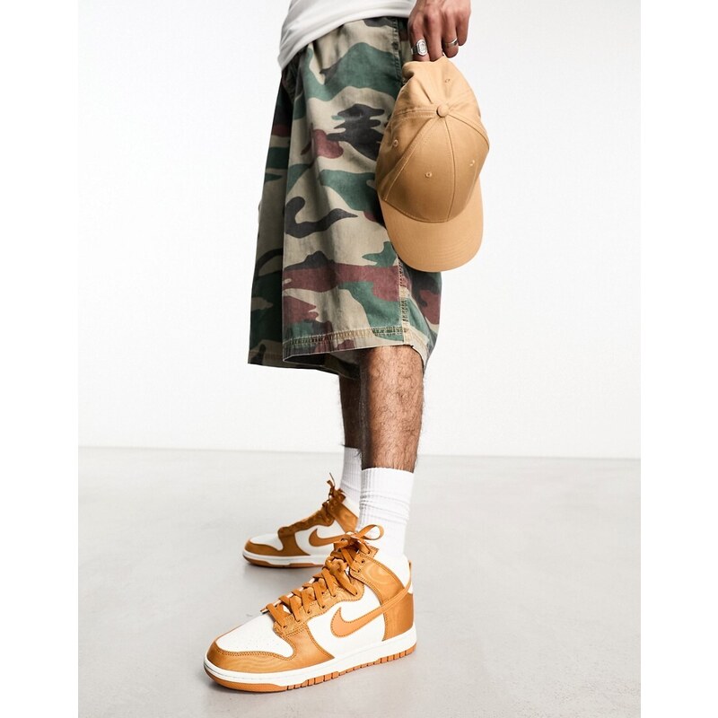 Jordan Nike - Dunk High Retro SE - Sneakers alte bianche e arancioni-Arancione