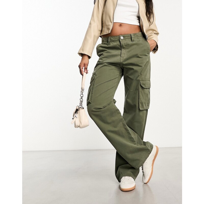 Pull&Bear - Pantaloni dritti cargo color kaki a vita medio alta-Verde