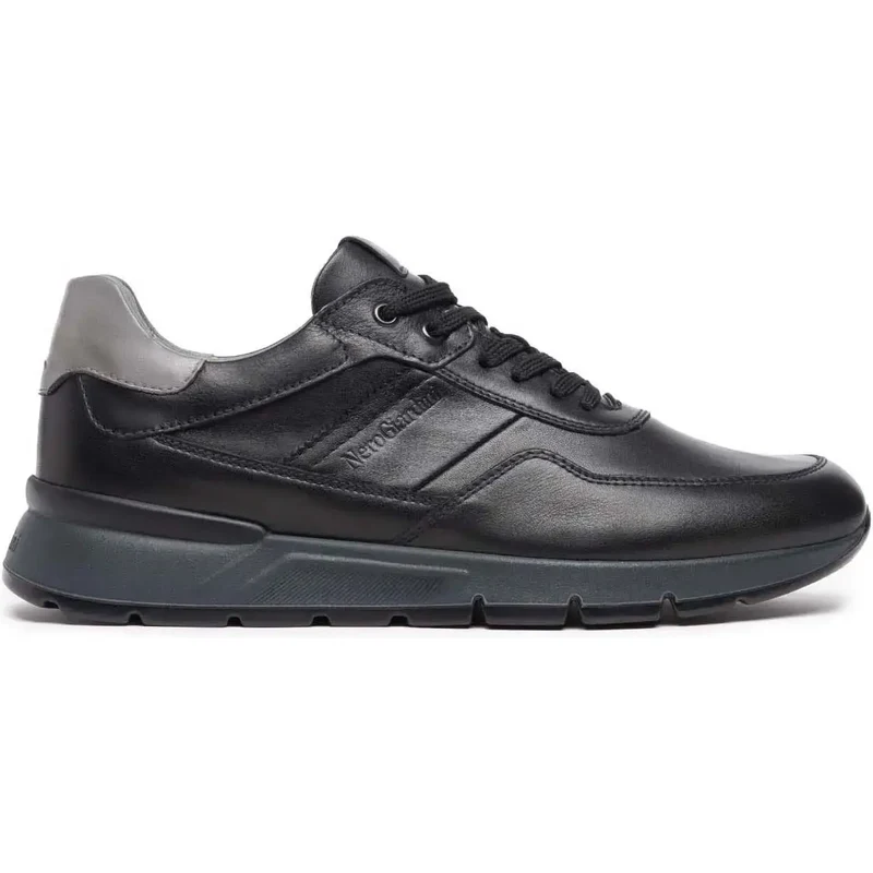 Nero Giardini Sneakers Basse Uomo In Pelle - Modello E500685U, Colore Camoscio, Suola In Gomma, Made In Italy