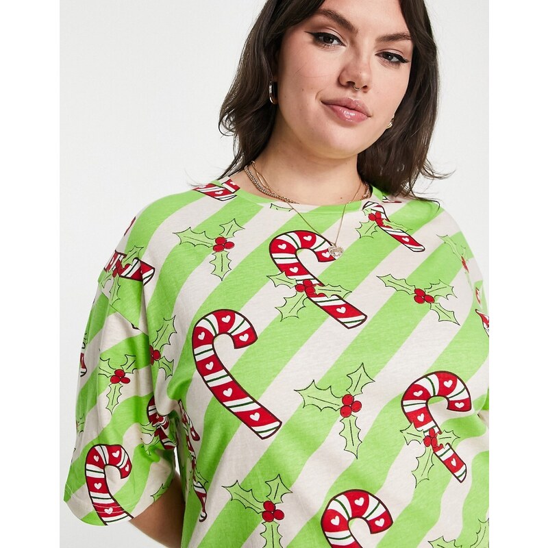 ASOS Curve ASOS DESIGN Curve - T-shirt da notte natalizia verde e crema a righe con stampa di bastoncini di zucchero-Multicolore