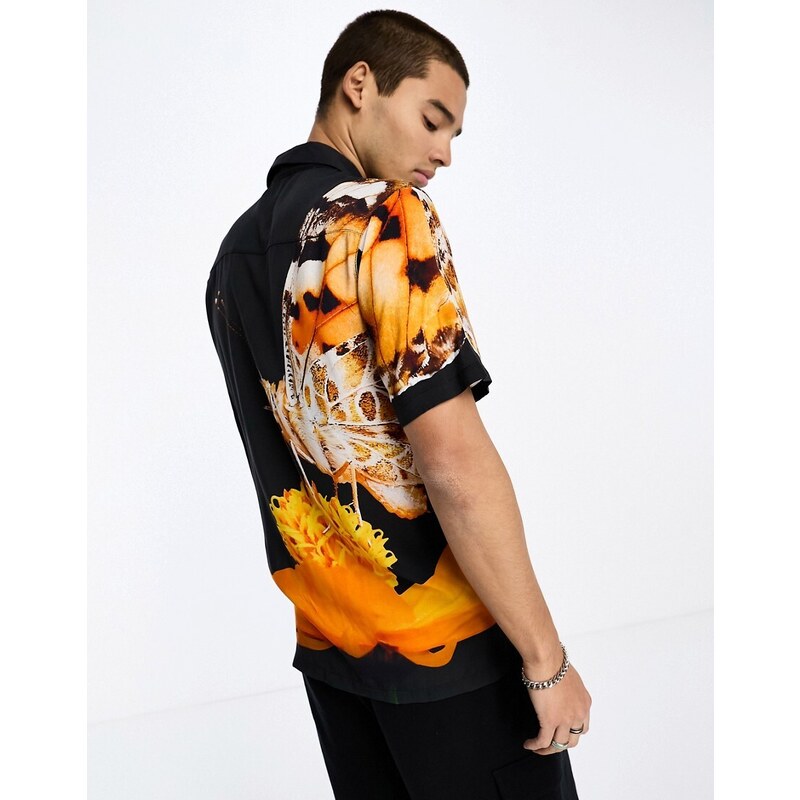 Coney Island Picnic - Camicia a maniche corte con colletto a rever nera con stampa di farfalla oversize-Nero
