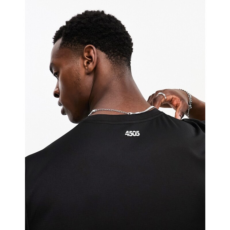 ASOS 4505 - T-shirt da allenamento con logo in tessuto ad asciugatura rapida nera-Nero