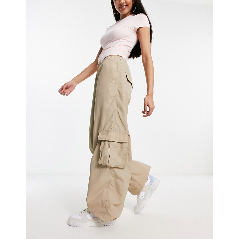 Urban Classics - Pantaloni cargo beige stile paracadutista in nylon-Neutro