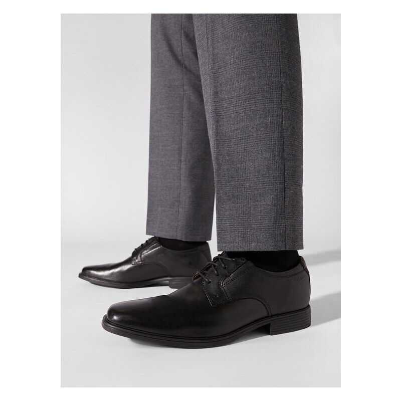 Scarpe basse Clarks