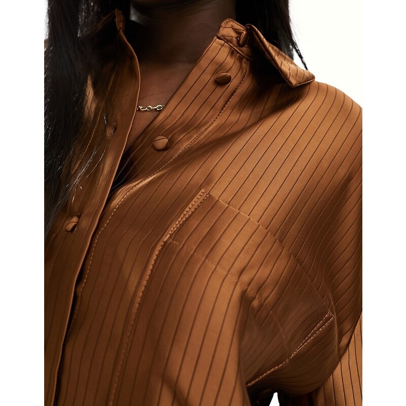 Y.A.S - Camicia in raso gessato oversize marrone in coordinato