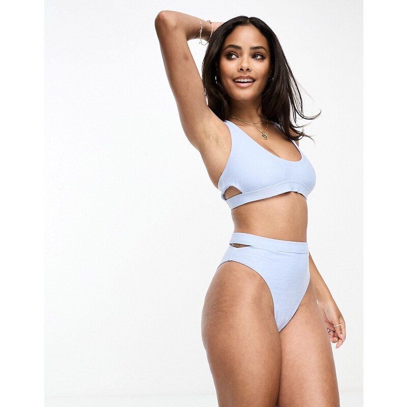 Nike Swimming - Icon - Slip bikini blu a vita alta con cut-out-Viola