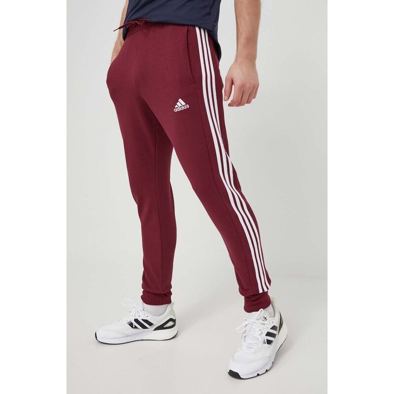 adidas pantaloni da jogging in cotone colore granata con applicazione IS1366