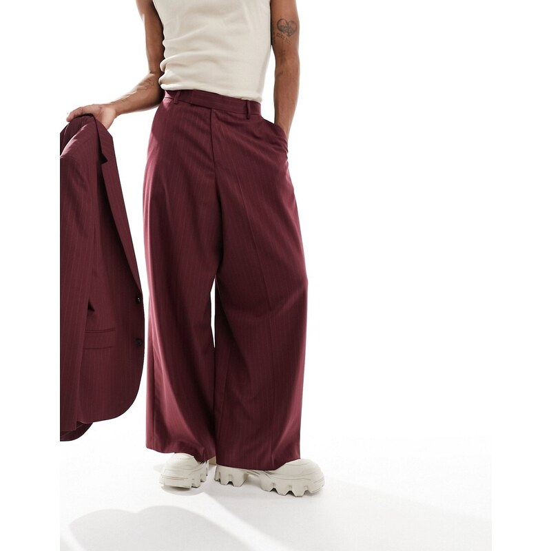 ASOS DESIGN - Pantaloni da abito a fondo super ampio bordeaux gessato-Rosso