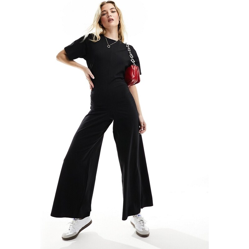 ASOS DESIGN Tuta jumpsuit nera a fondo ampio con arricciatura