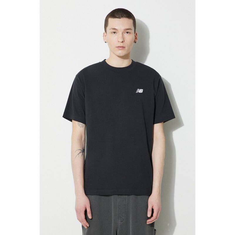 New Balance t-shirt in cotone Small Logo uomo colore nero con applicazione MT41509BK