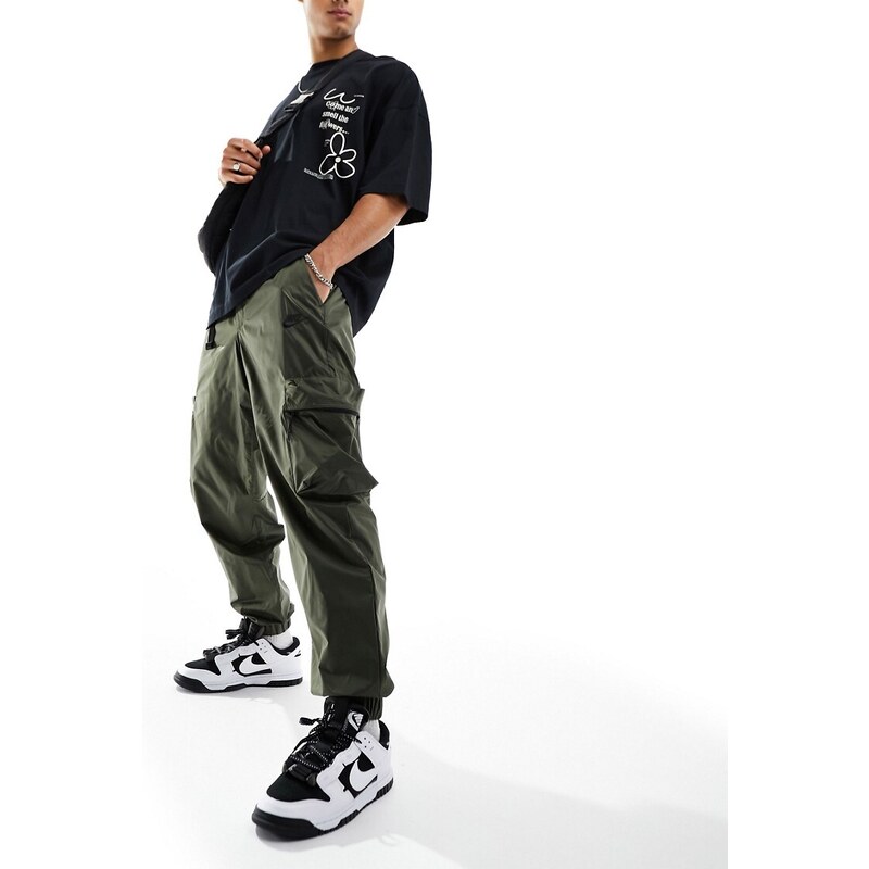 Nike - Tech - Pantaloni cargo verde scuro