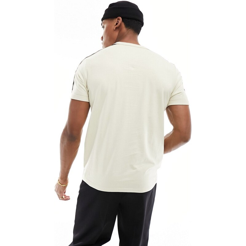 Fred Perry - T-shirt bianca con bordi e fettuccia a contrasto-Neutro