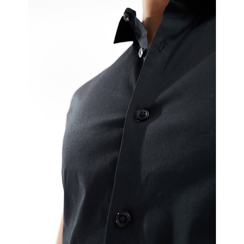 New look - Camicia attillata a maniche corte in popeline nera-Nero