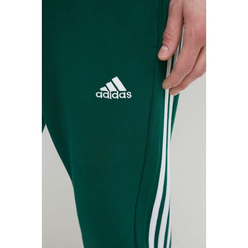 adidas pantaloni da jogging in cotone colore verde con applicazione IS1392