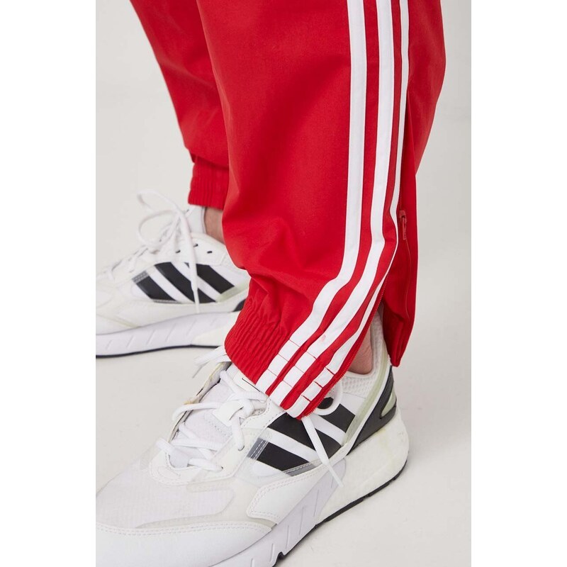 adidas Originals joggers Adicolor Woven Firebird Track Top colore rosso con applicazione IT2498