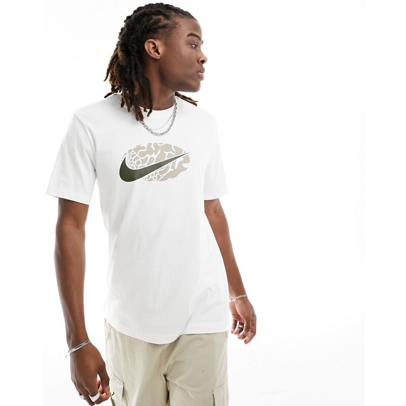 Nike - T-shirt con logo Nike bianca-Bianco